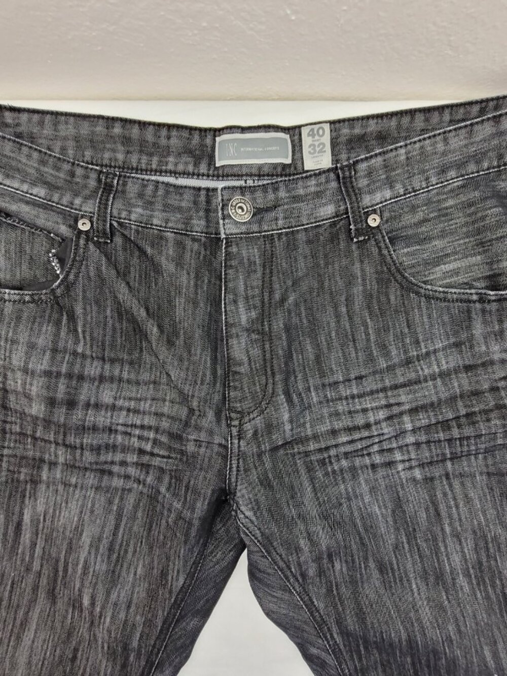 INC Jeans Mens 40x32 Black Stretch Denim Berlin Slim Straight Whiskers Pants - Picture 5 of 12